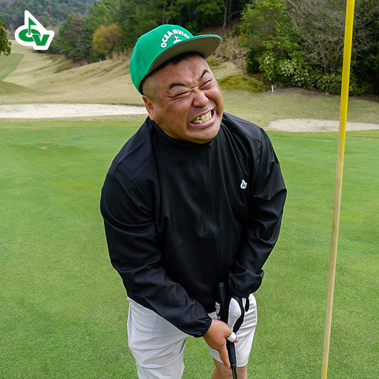 バックロゴウインドブレーカー